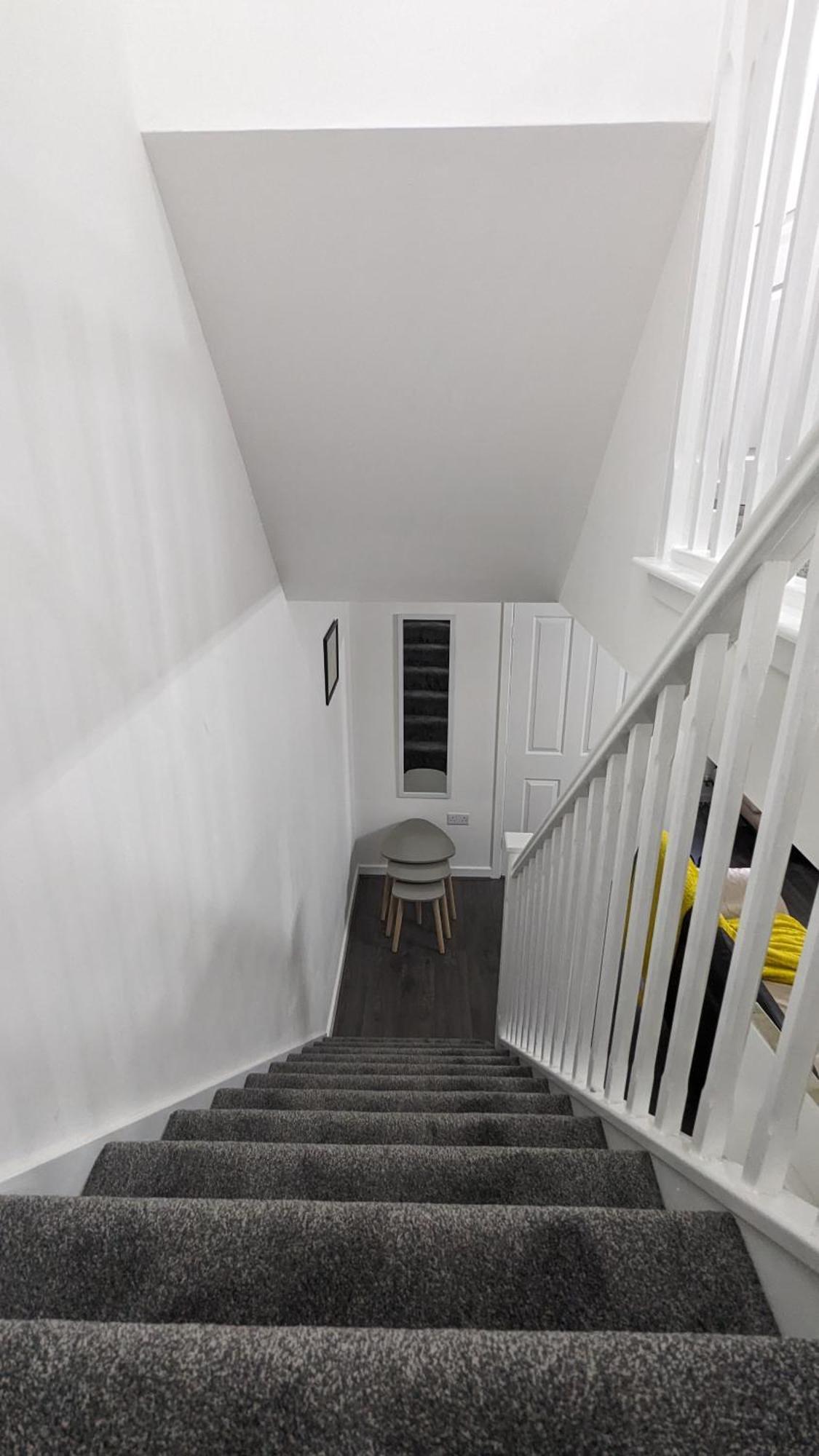 Clariturf - 4 Bedroom Semi - Private Parking Near Turf Moor, Town Centre, Transport And Motorway Links Next To Canal, 3 Parks And Lake - Sky And Netflix بيرنلي المظهر الخارجي الصورة