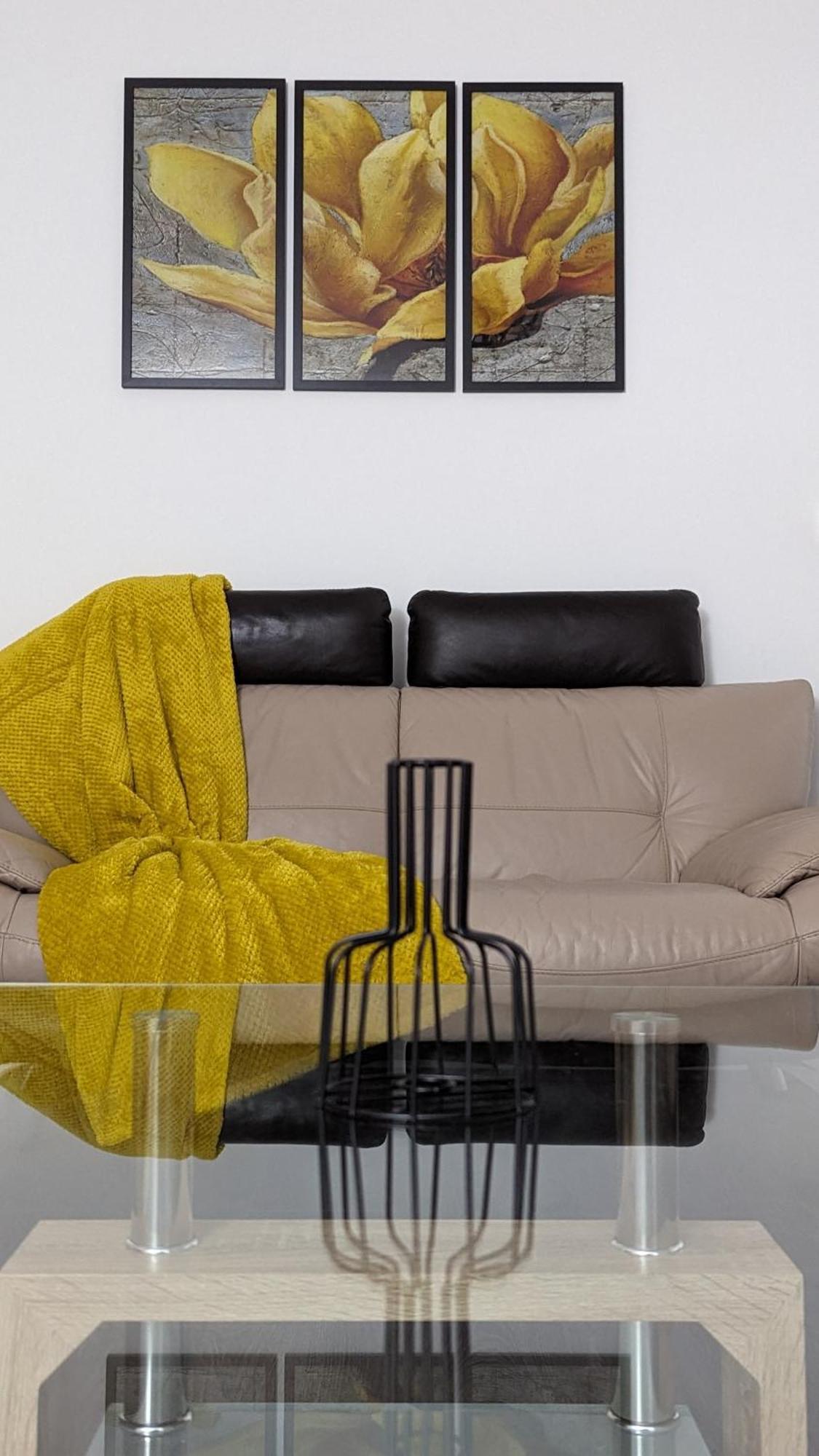 Clariturf - 4 Bedroom Semi - Private Parking Near Turf Moor, Town Centre, Transport And Motorway Links Next To Canal, 3 Parks And Lake - Sky And Netflix بيرنلي المظهر الخارجي الصورة